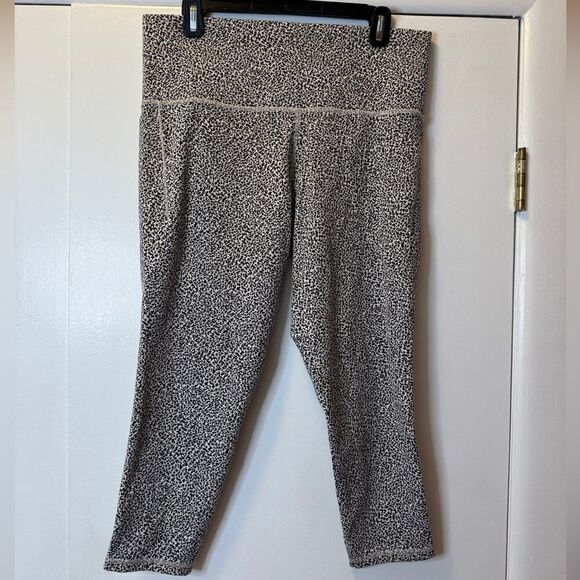 ATHELTA 25” Salutation Stash II Textured Tight 631936 Black White Women’s 1X - Picture 1 of 6